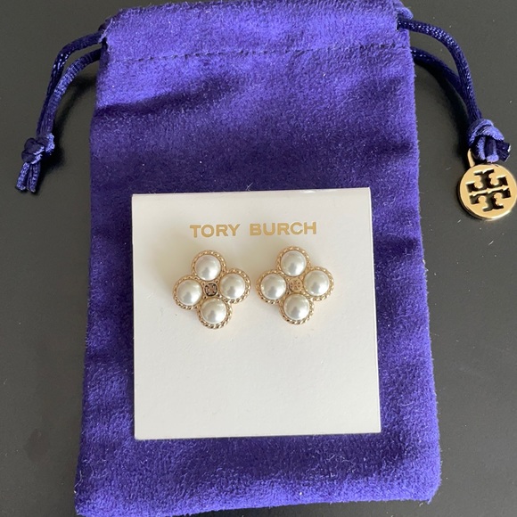 Tory Burch Jewelry - New Tory Burch clover pearl earrings